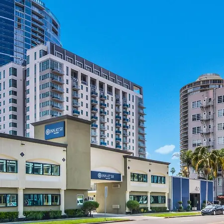 Inn At 50 - Long Beach Convention Center